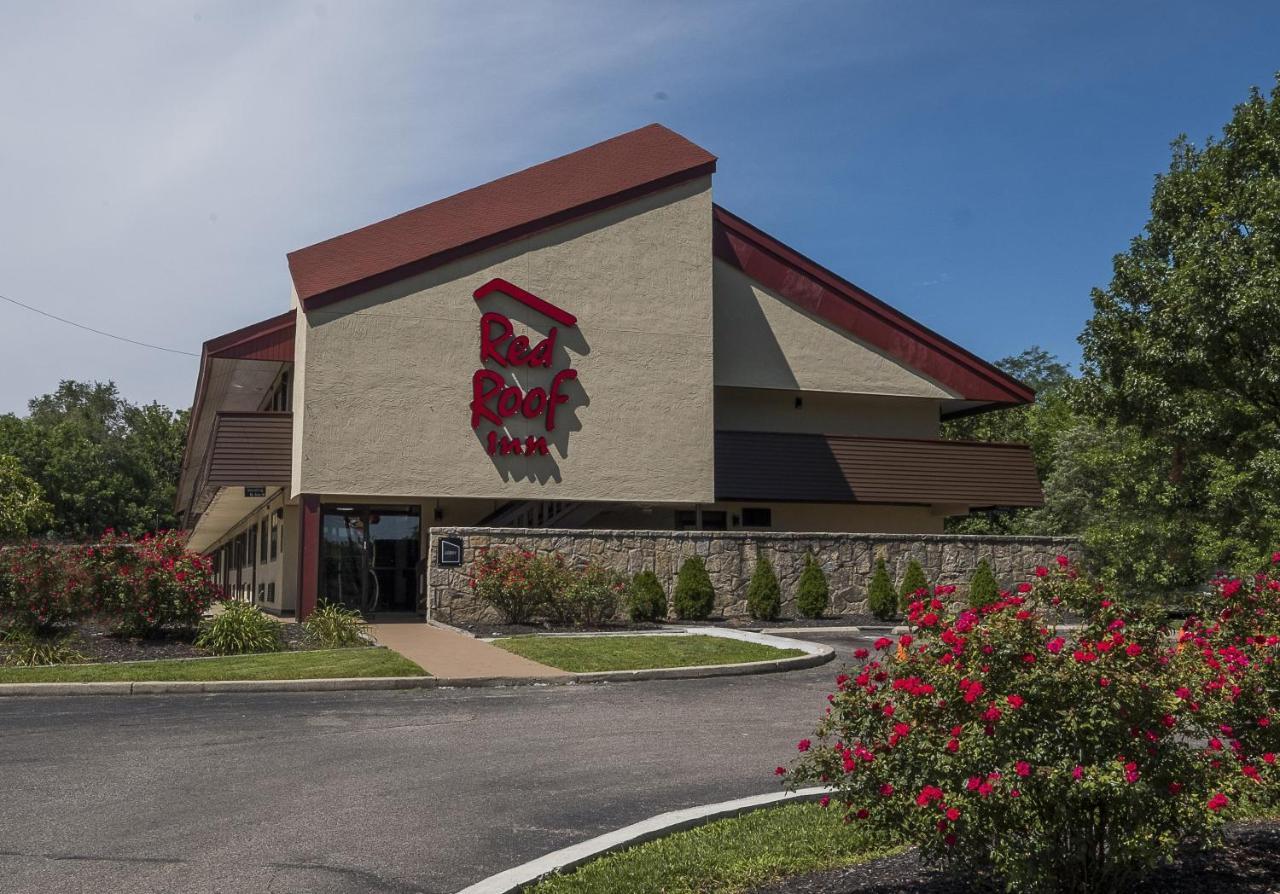 Red Roof Inn Cincinnati East - Beechmont Cherry Grove Exterior photo